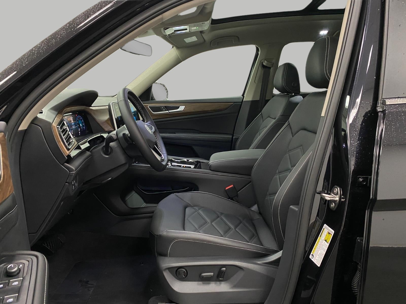 2026 Volkswagen Atlas 2.0T SE w/Technology 4MOTION