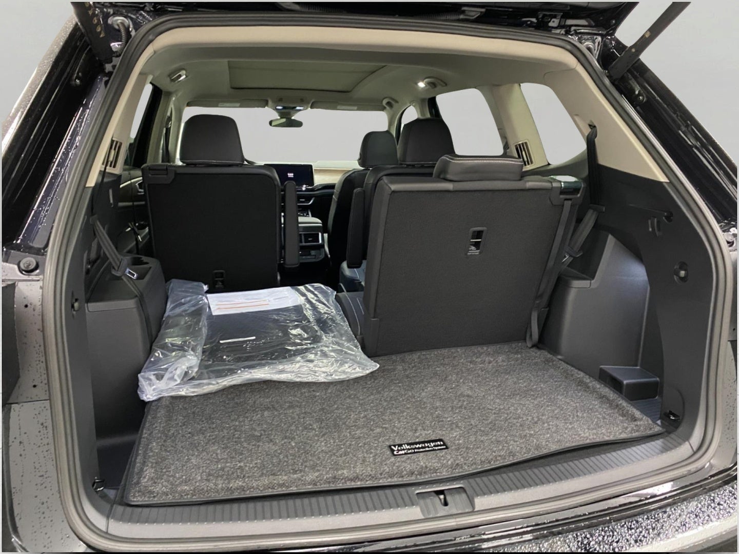 2026 Volkswagen Atlas 2.0T SE w/Technology 4MOTION