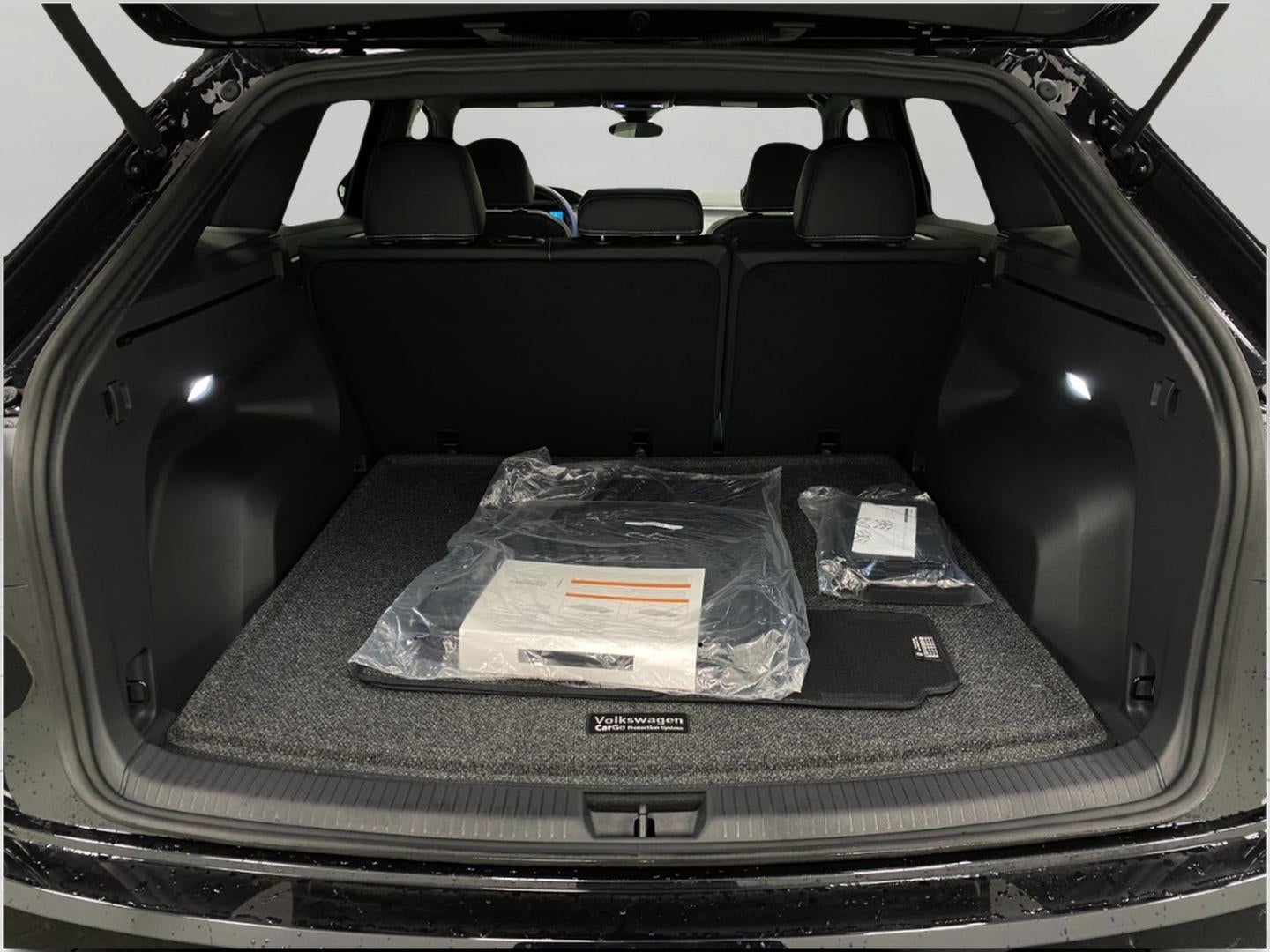 2026 Volkswagen Atlas Cross Sport 2.0T SE 4MOTION