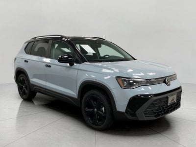 2026 Volkswagen Taos SE Black 4MOTION