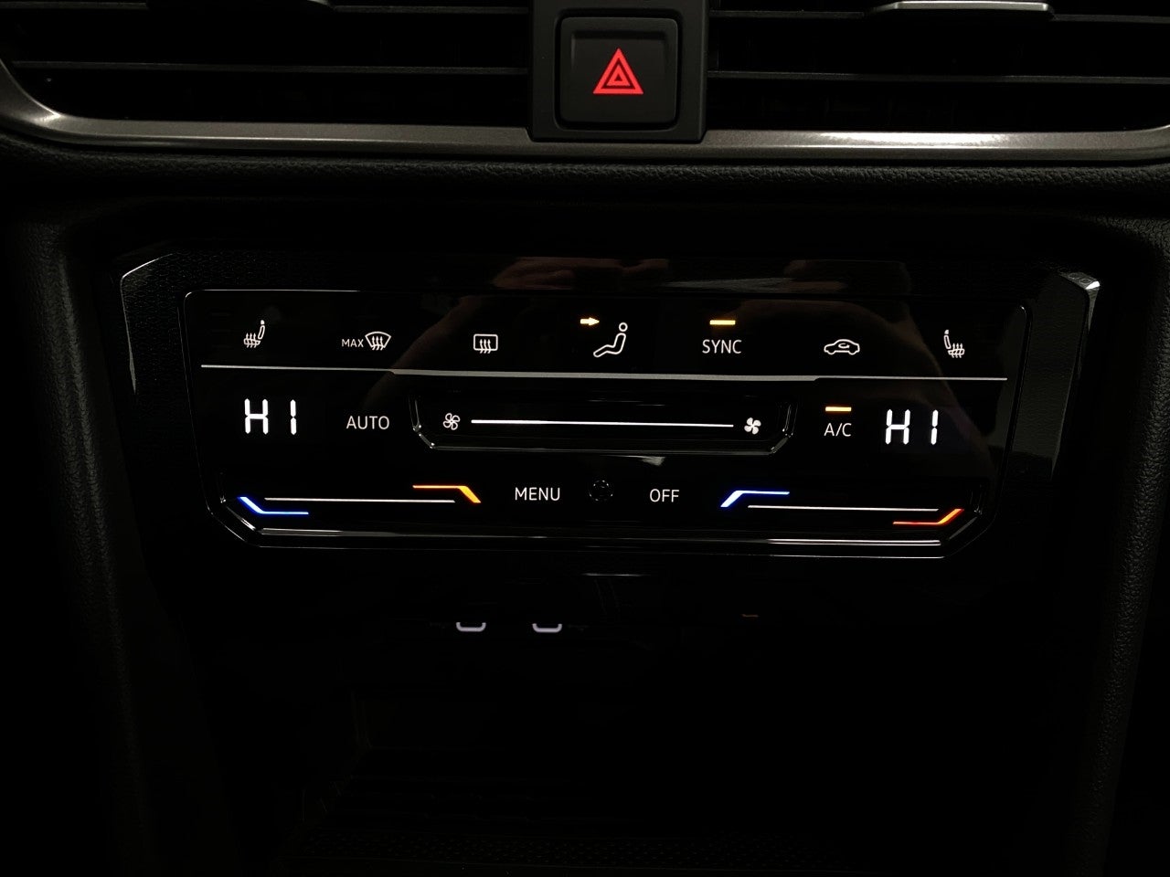 2026 Volkswagen Taos SE Black 4MOTION