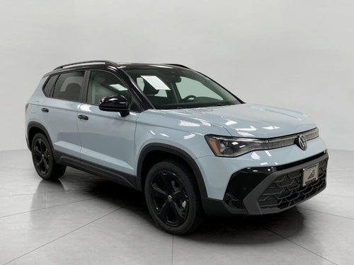 2026 Volkswagen Taos SE Black 4MOTION