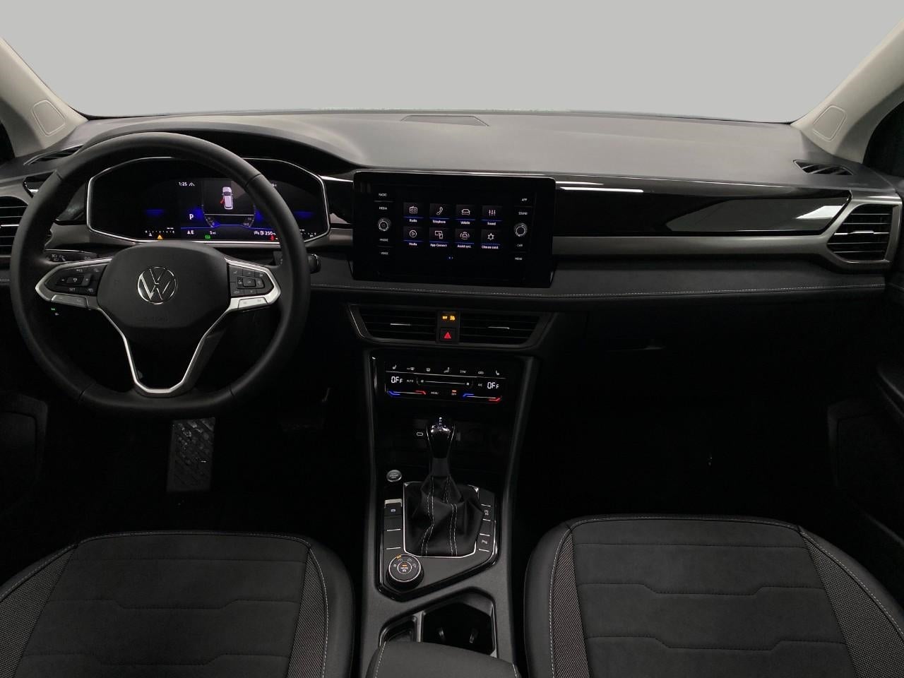 2026 Volkswagen Taos SE Black 4MOTION