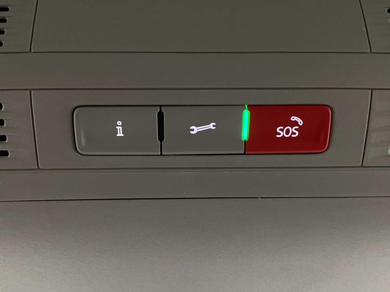 2026 Volkswagen Taos SE Black 4MOTION