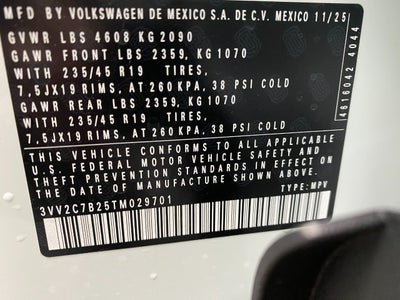 2026 Volkswagen Taos SE Black 4MOTION