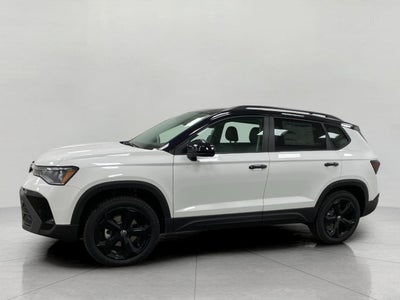 2026 Volkswagen Taos SE Black 4MOTION