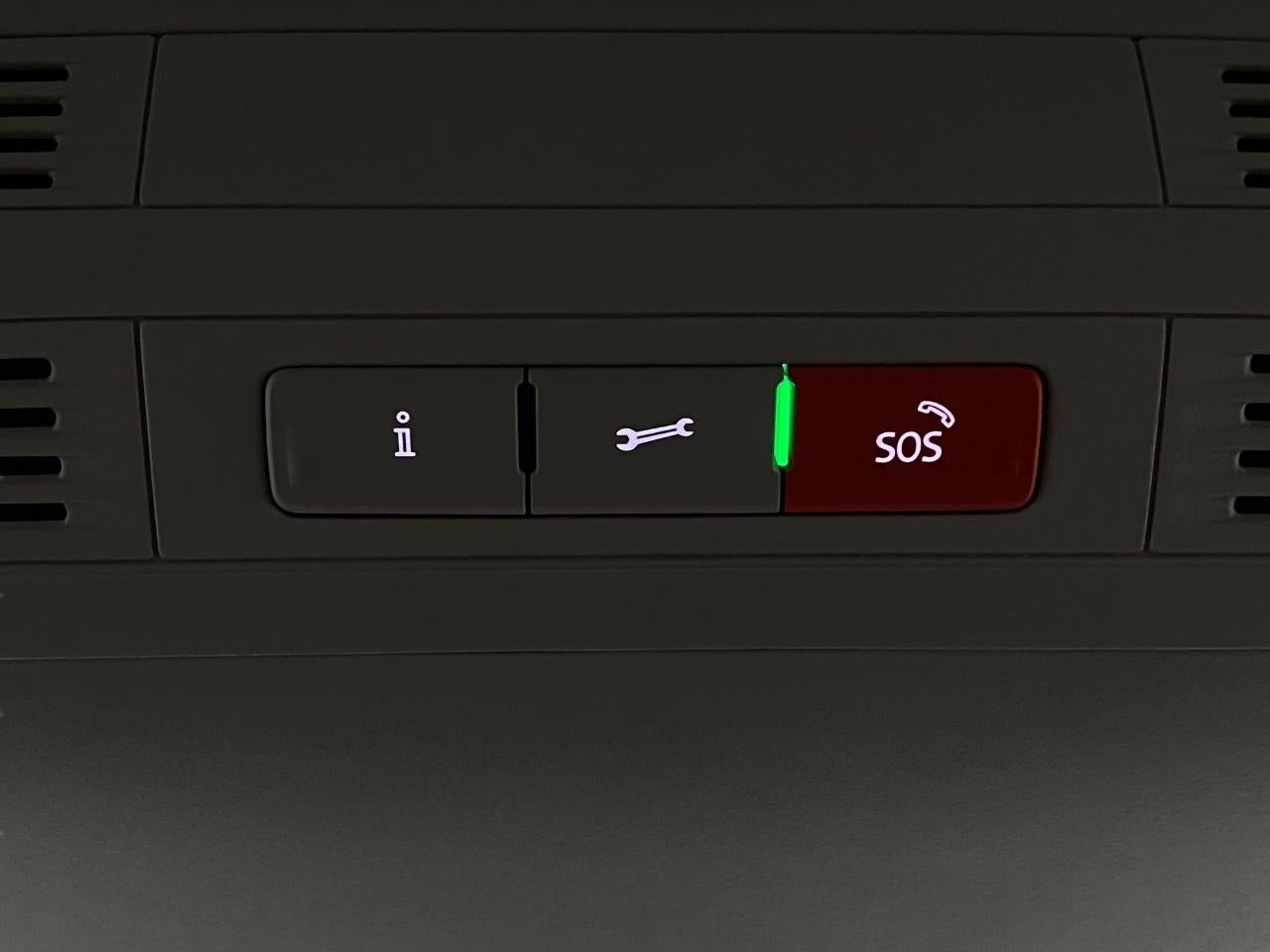 2026 Volkswagen Taos SE Black 4MOTION