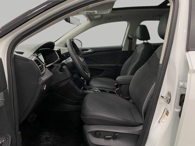 2026 Volkswagen Taos SE Black 4MOTION