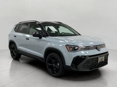 2027 Volkswagen Taos SE Black 4MOTION