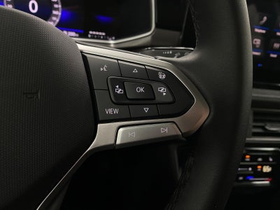 2027 Volkswagen Taos SE Black 4MOTION
