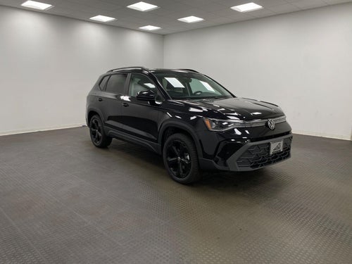 2027 Volkswagen Taos SE Black 4MOTION