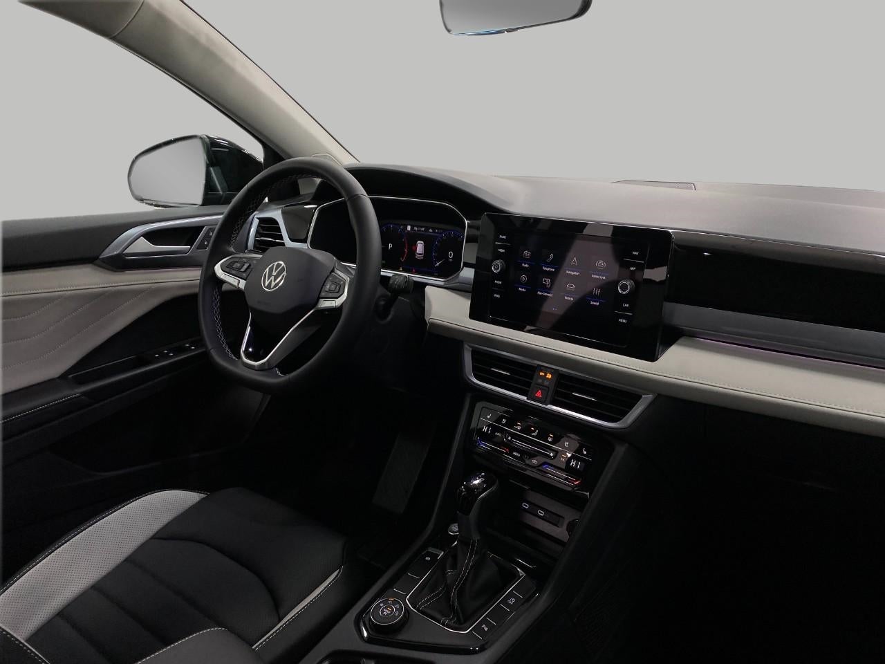 2026 Volkswagen Taos SEL 4MOTION