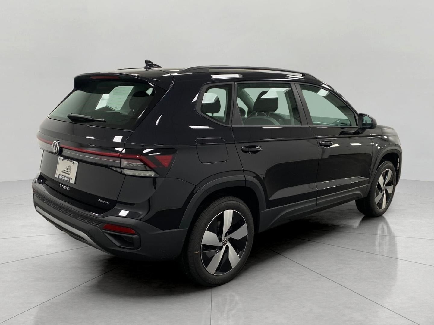 2026 Volkswagen Taos S 4MOTION