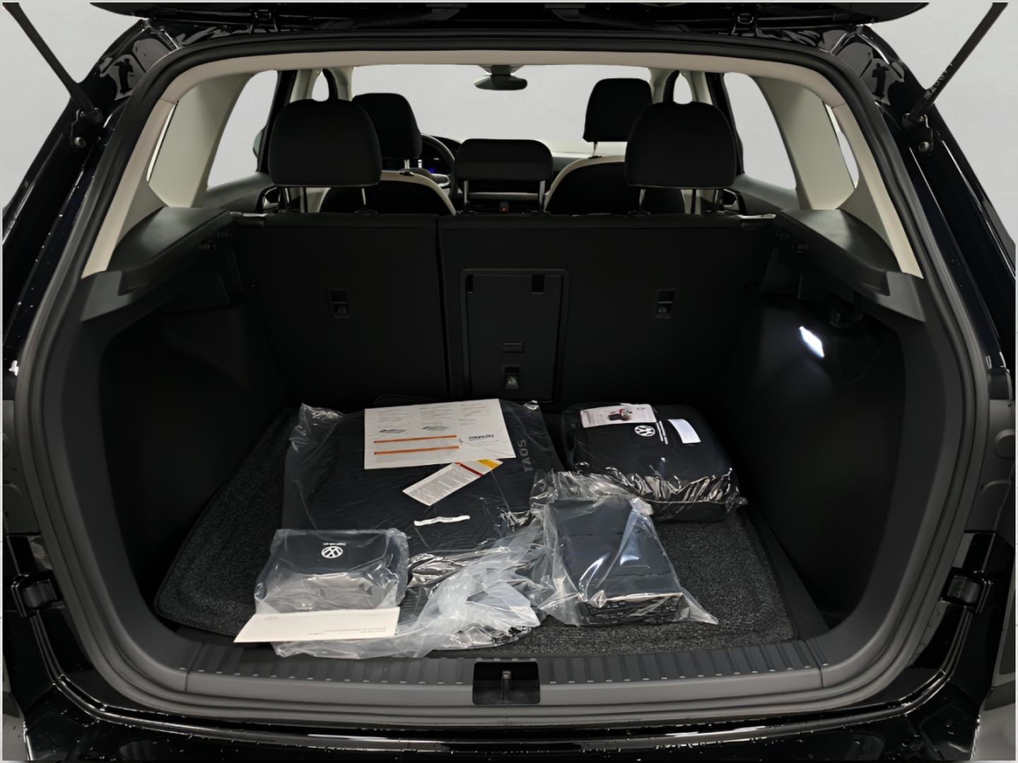 2026 Volkswagen Taos S 4MOTION