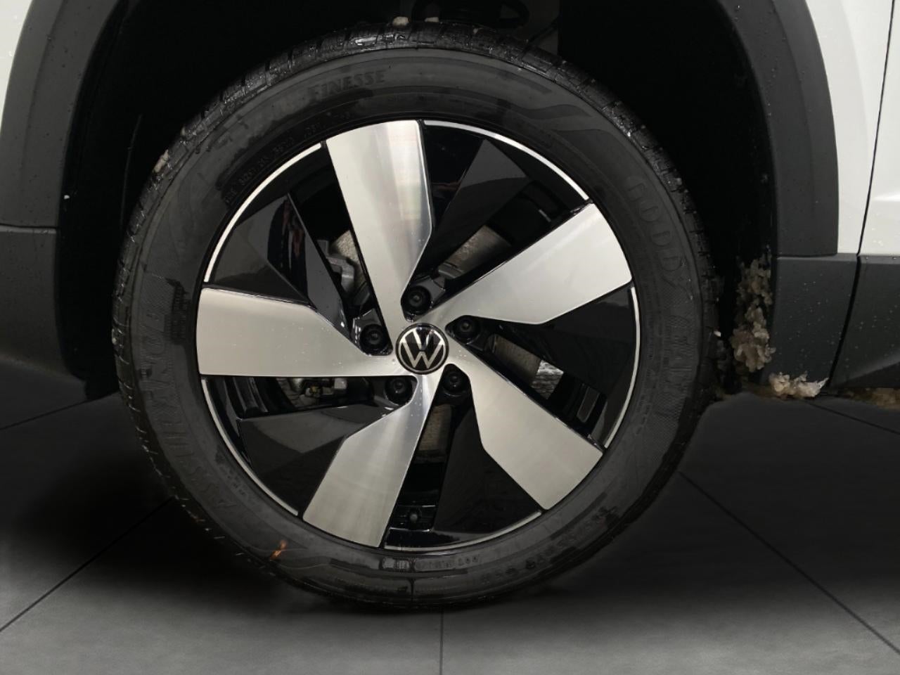 2026 Volkswagen Taos S 4MOTION