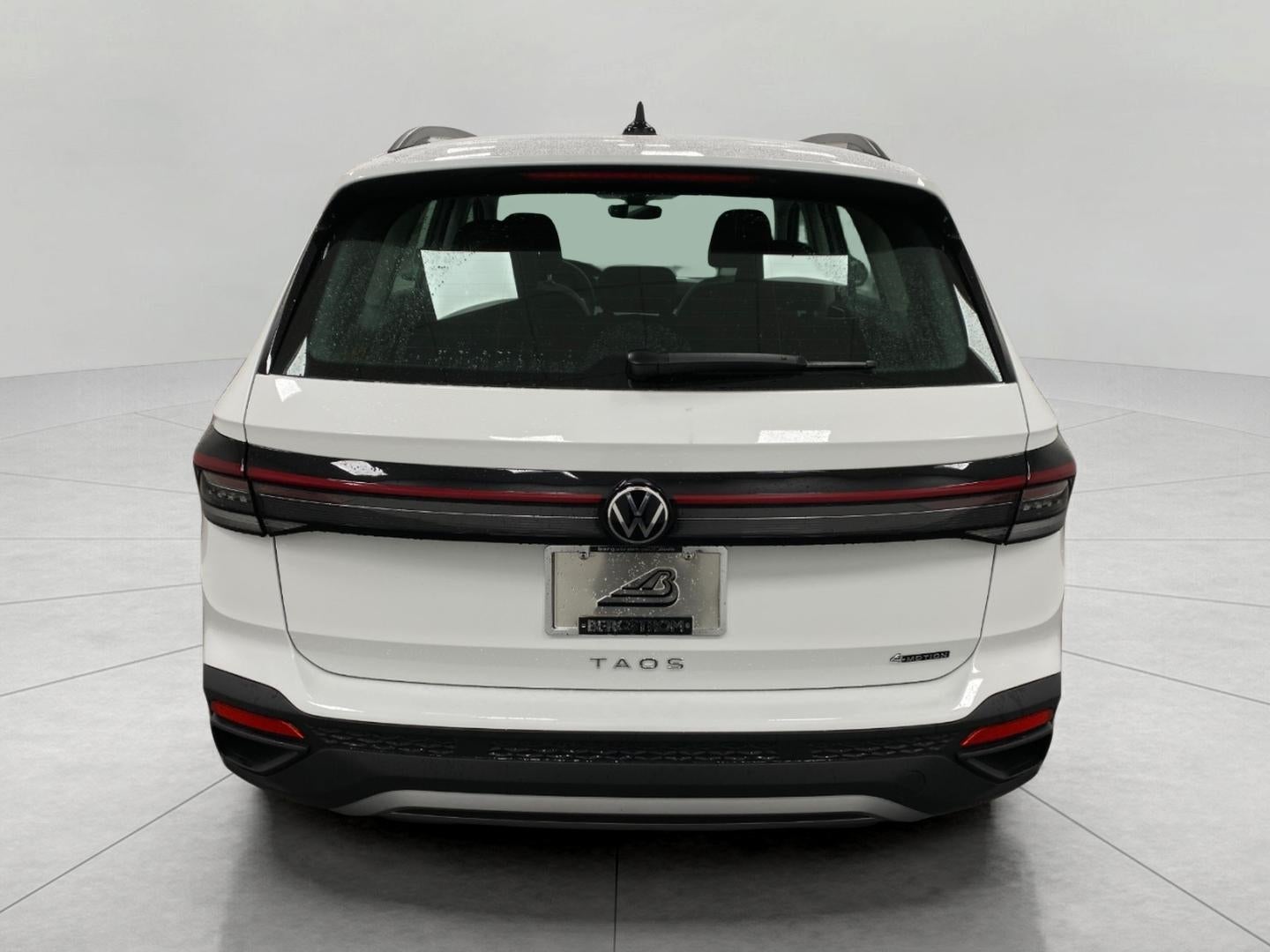 2026 Volkswagen Taos S 4MOTION