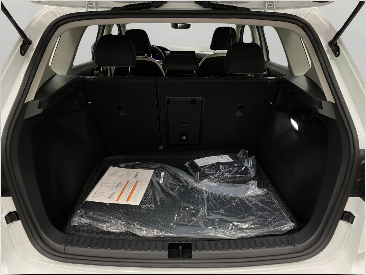 2026 Volkswagen Taos S 4MOTION