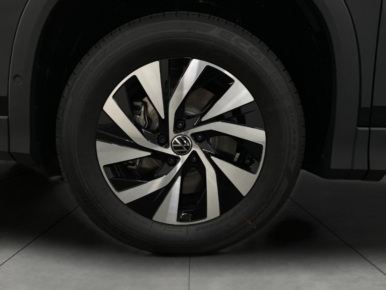 2025 Volkswagen Tiguan 2.0T S 4MOTION