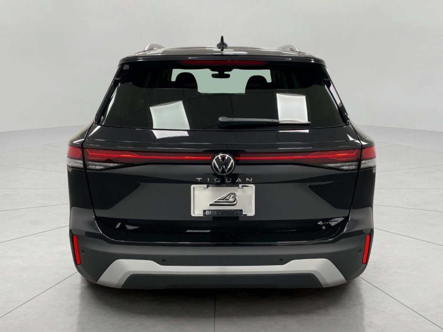 2025 Volkswagen Tiguan 2.0T S 4MOTION