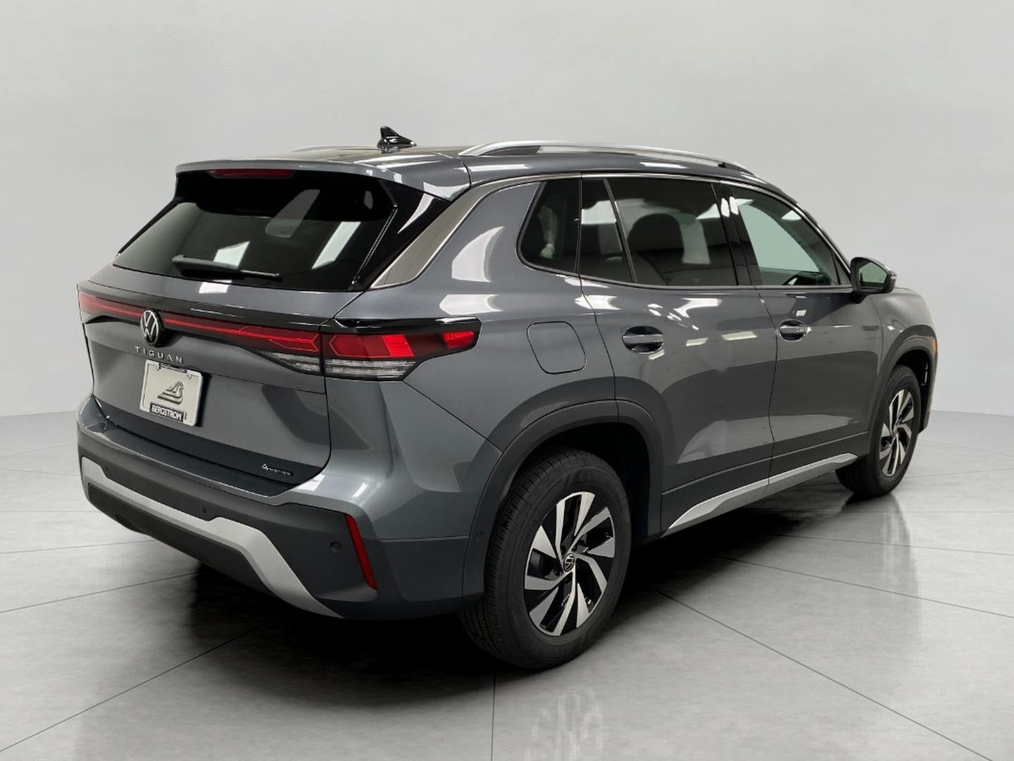 2025 Volkswagen Tiguan 2.0T S 4MOTION