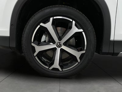 2025 Volkswagen Tiguan 2.0T SE 4MOTION