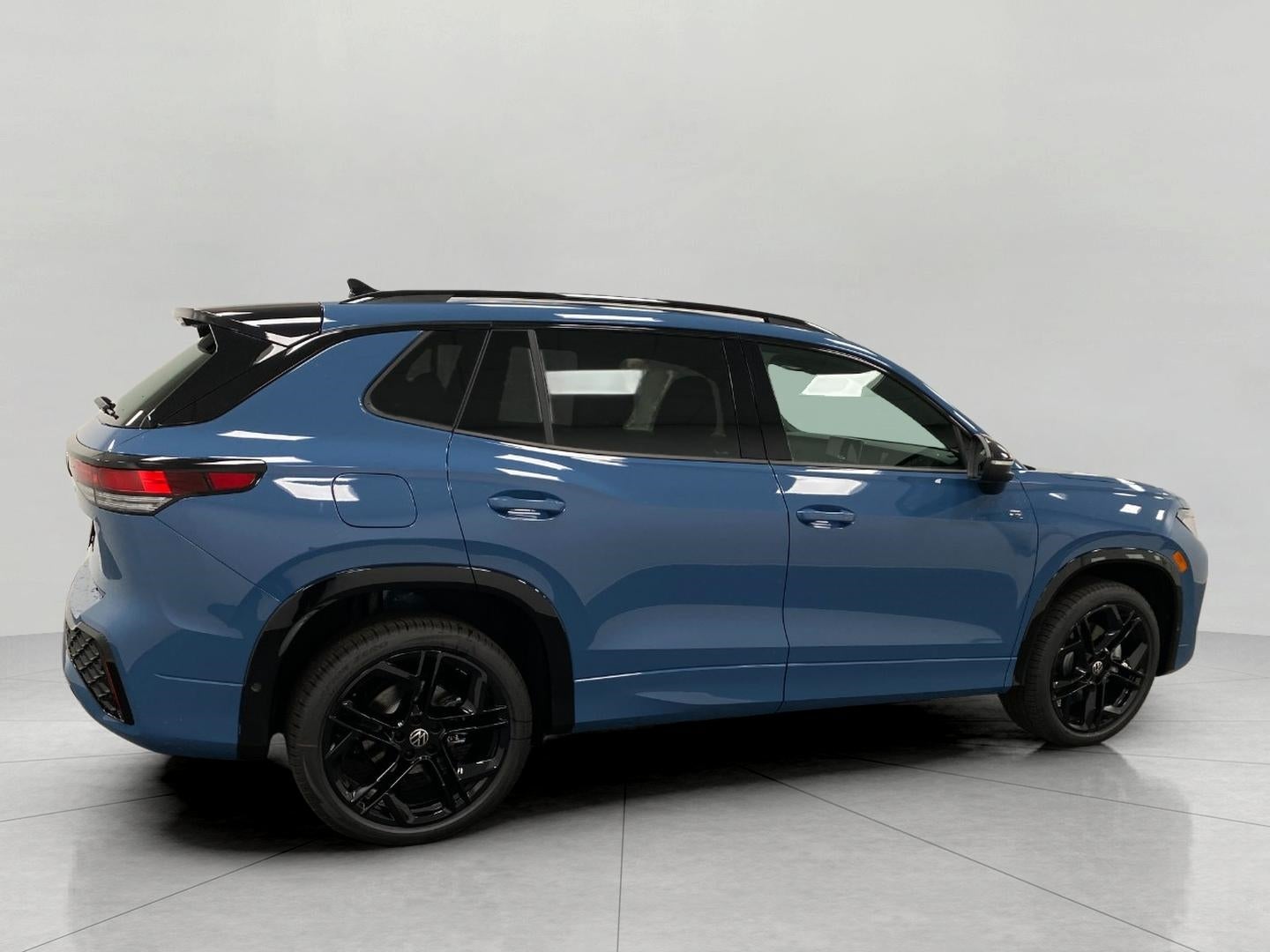 2026 Volkswagen Tiguan SE R-Line Black 4MOTION