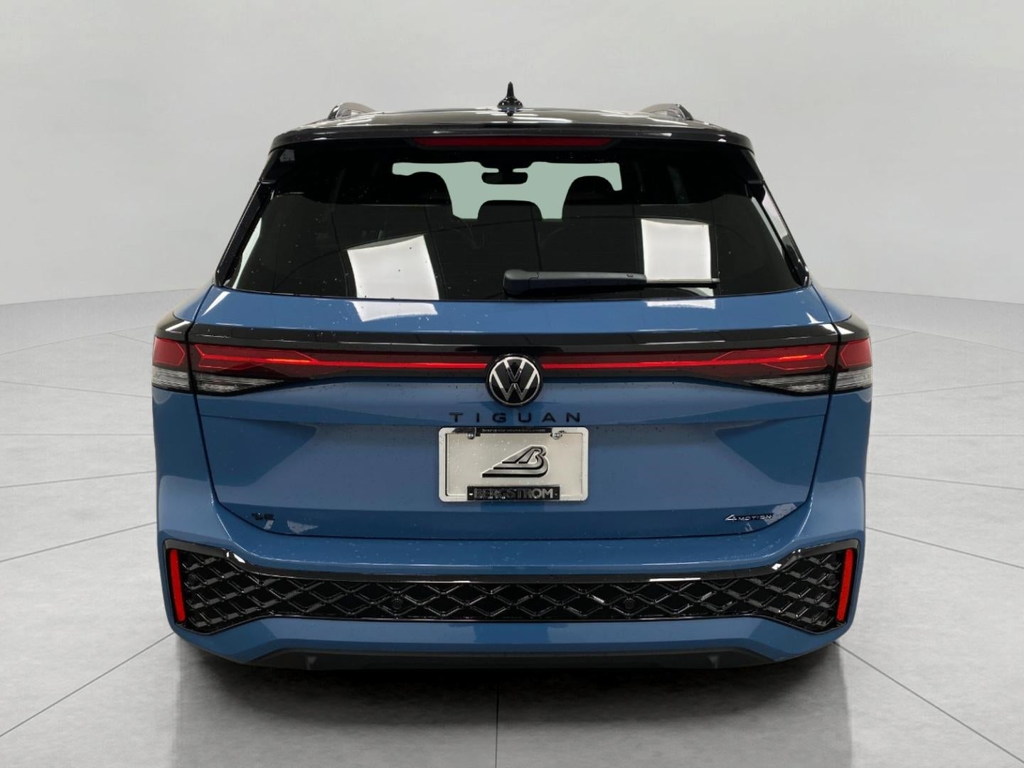 2026 Volkswagen Tiguan SE R-Line Black 4MOTION