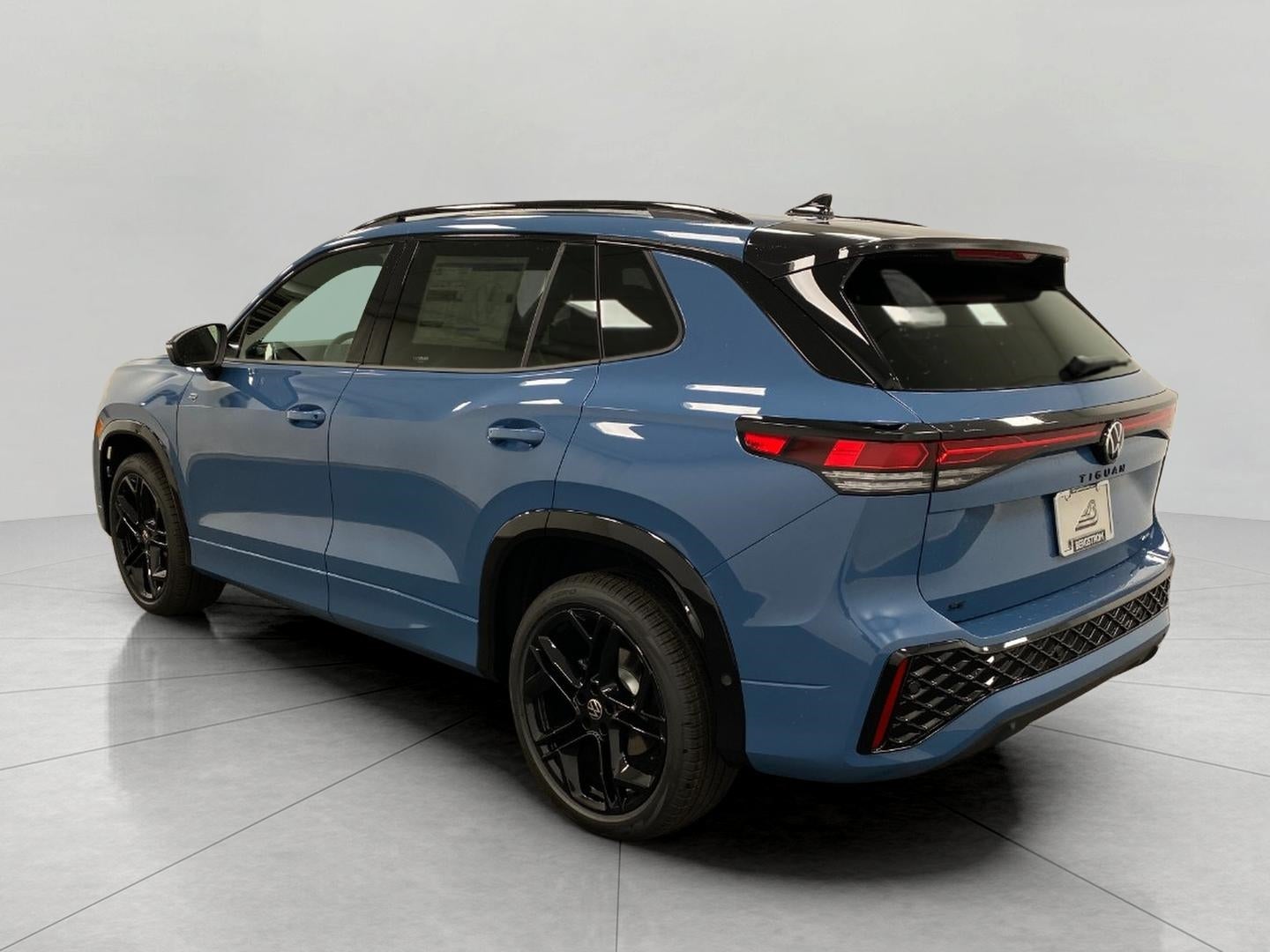 2026 Volkswagen Tiguan SE R-Line Black 4MOTION