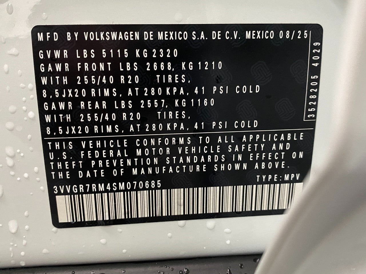 2025 Volkswagen Tiguan 2.0T SE R-Line Black 4MOTION