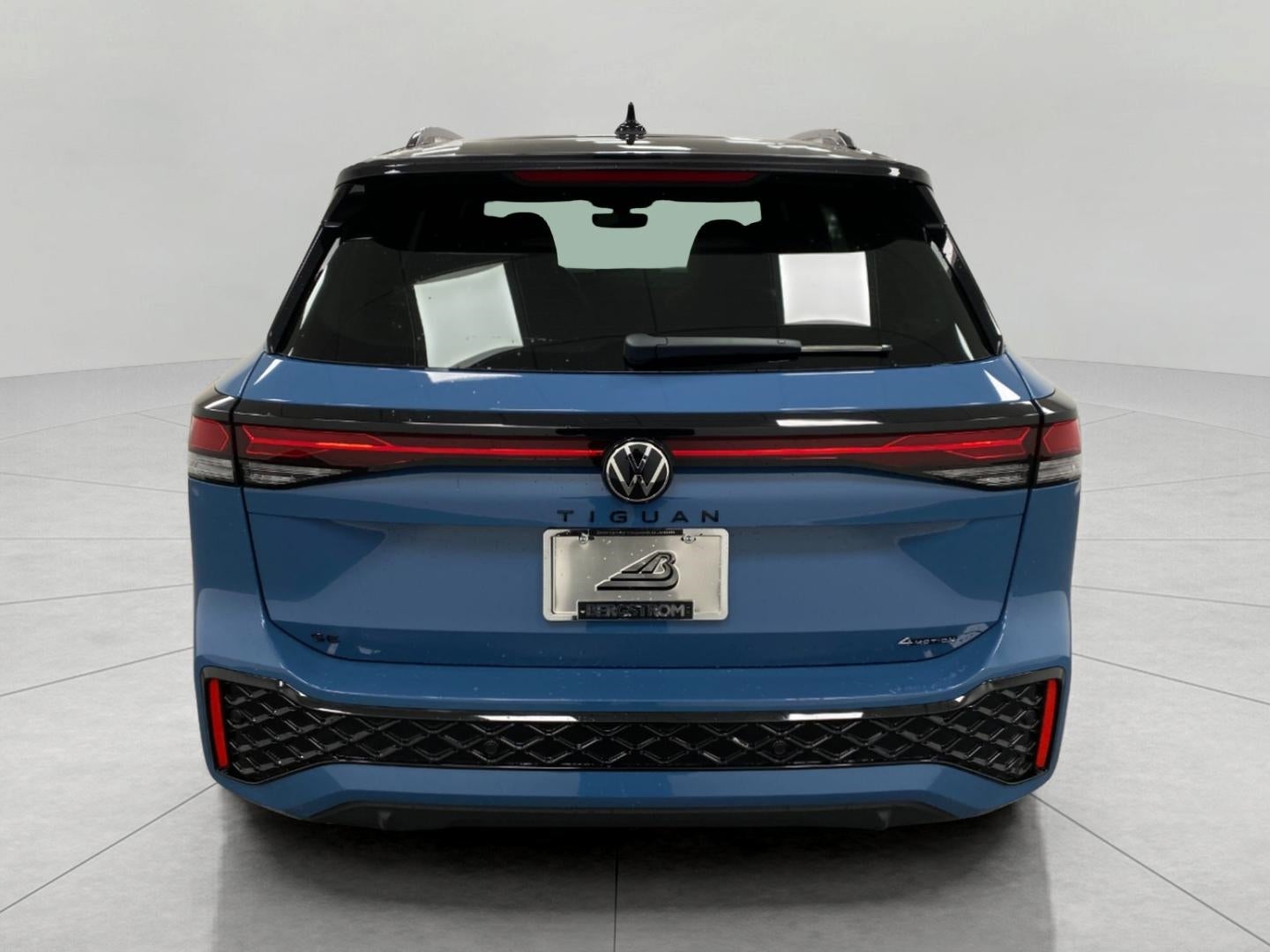 2026 Volkswagen Tiguan 2.0T SE R-Line Black 4MOTION