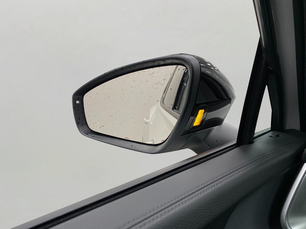 2026 Volkswagen Tiguan 2.0T SE R-Line Black 4MOTION