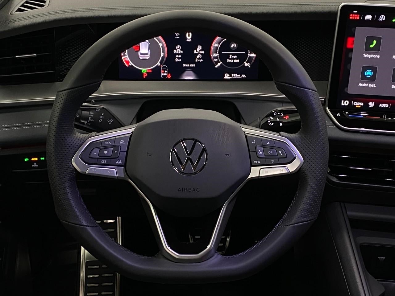 2026 Volkswagen Tiguan SE R-Line Black 4MOTION