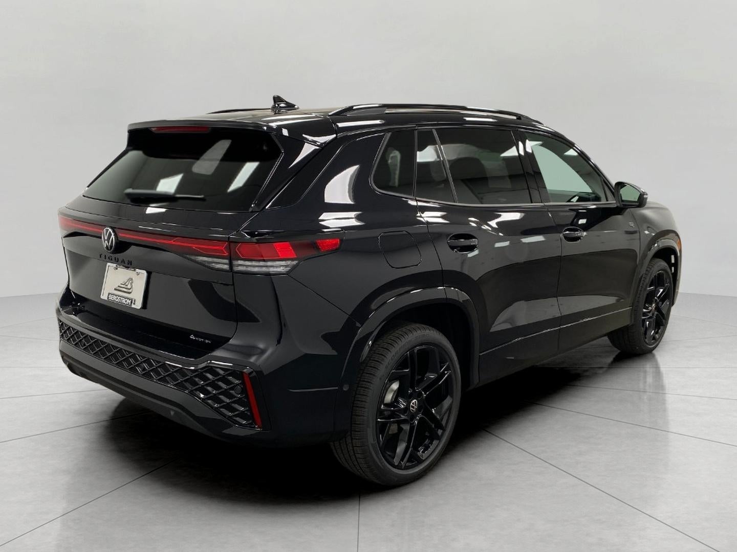 2026 Volkswagen Tiguan SE R-Line Black 4MOTION