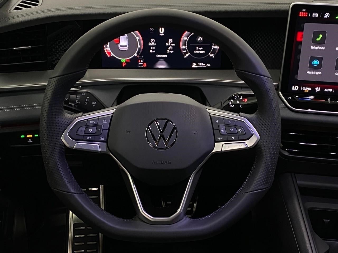 2026 Volkswagen Tiguan SE R-Line Black 4MOTION