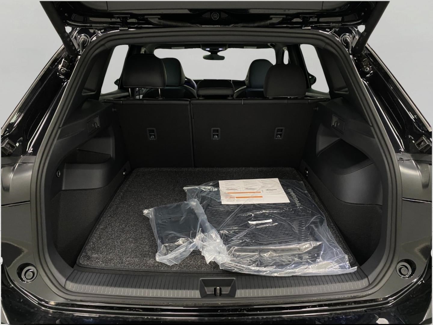 2026 Volkswagen Tiguan SE R-Line Black 4MOTION