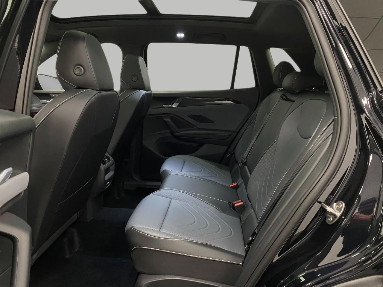 2026 Volkswagen Tiguan SE R-Line Black 4MOTION