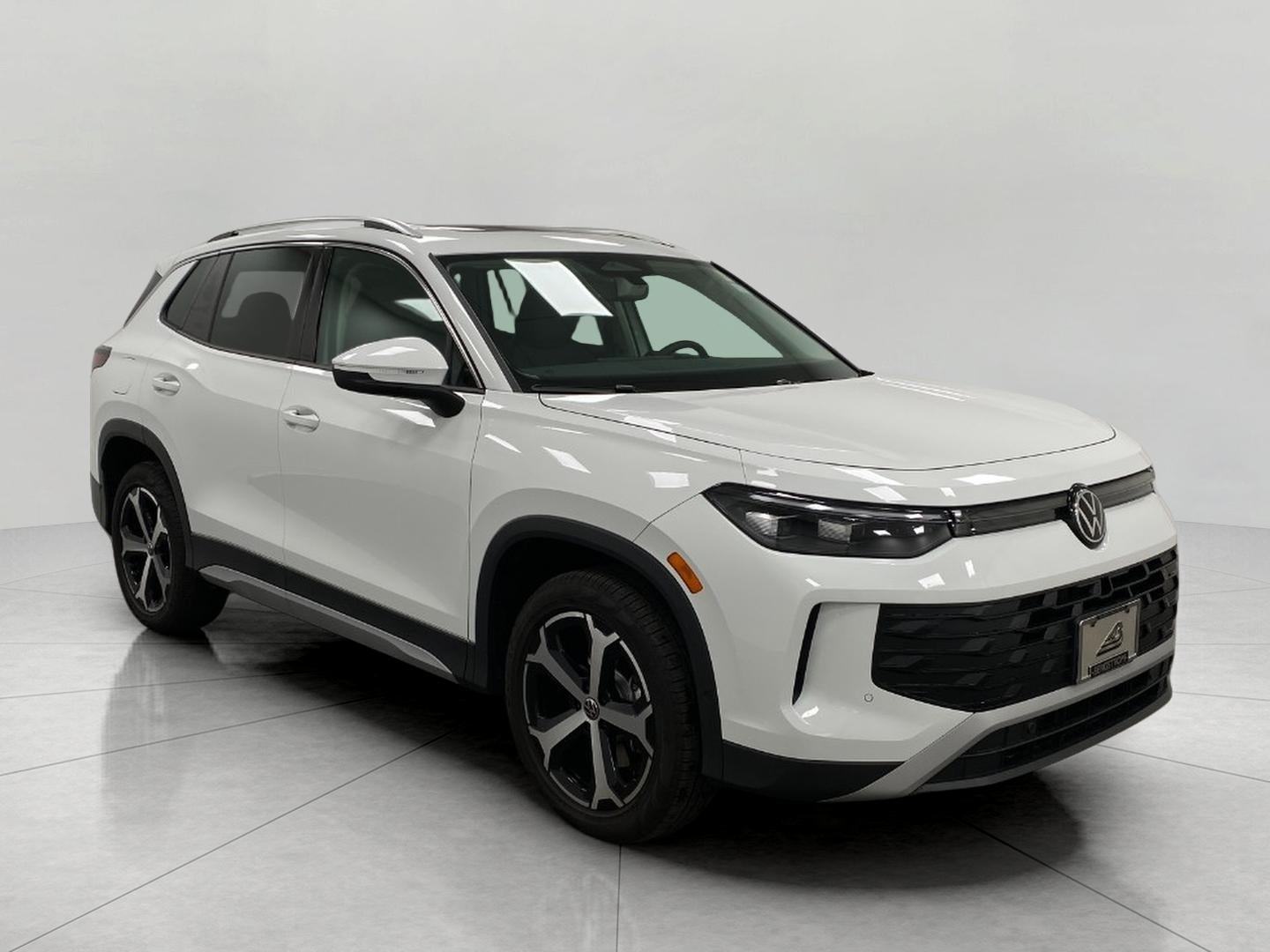 2025 Volkswagen Tiguan 2.0T SE 4MOTION