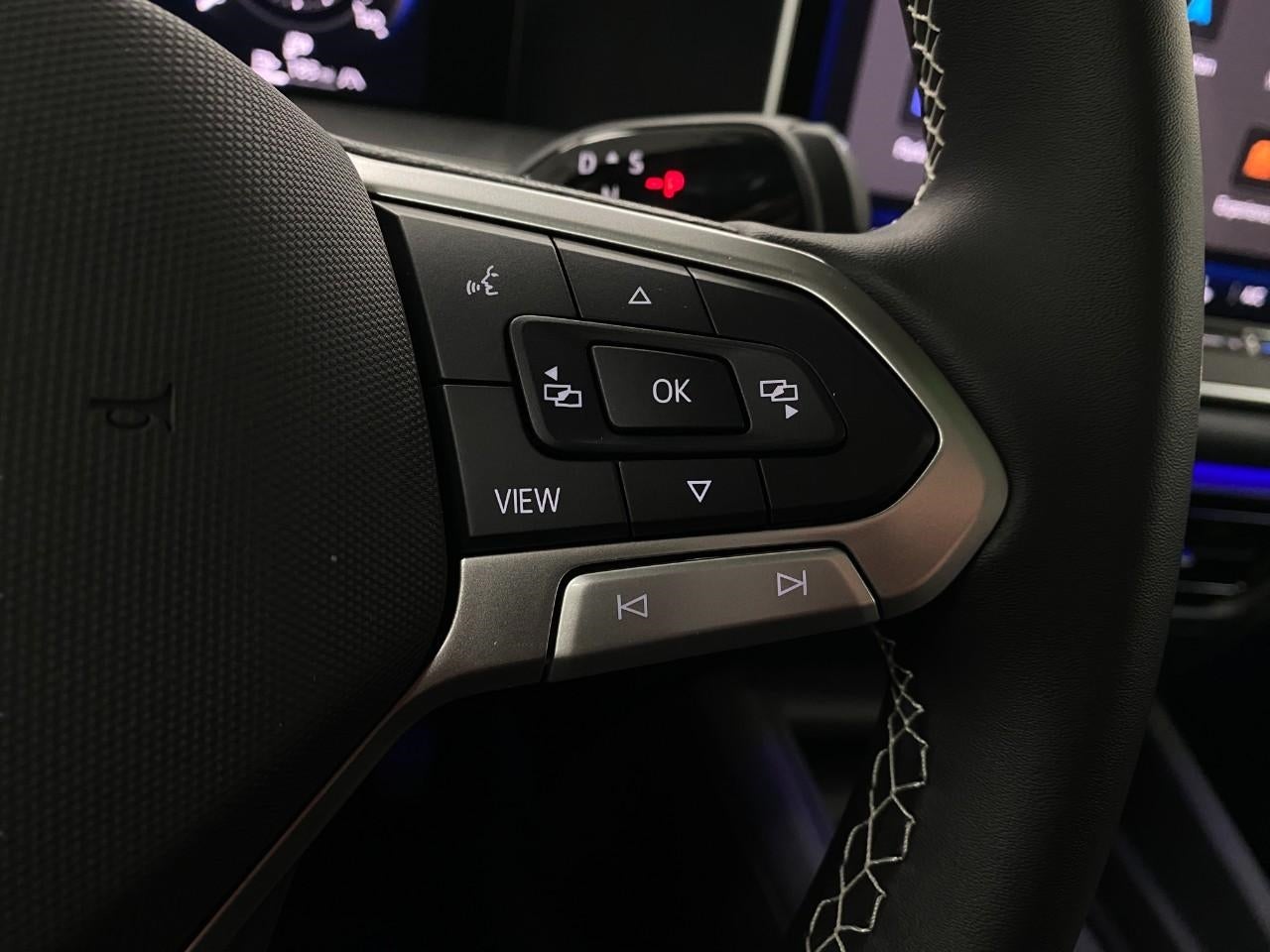 2025 Volkswagen Tiguan 2.0T SE 4MOTION