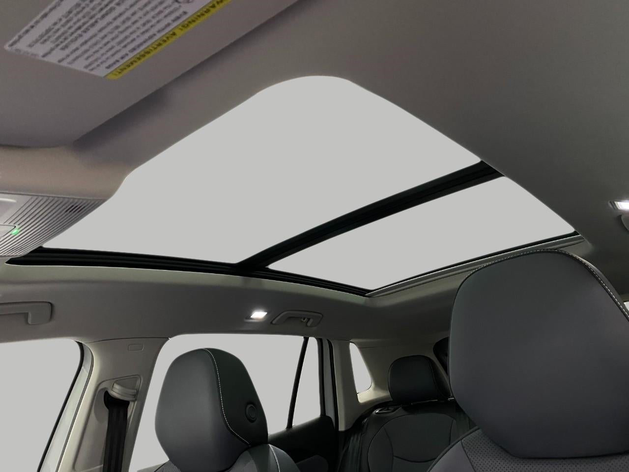 2025 Volkswagen Tiguan 2.0T SE 4MOTION