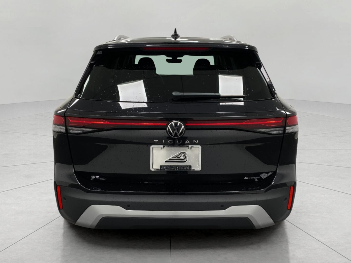 2025 Volkswagen Tiguan 2.0T SE 4MOTION