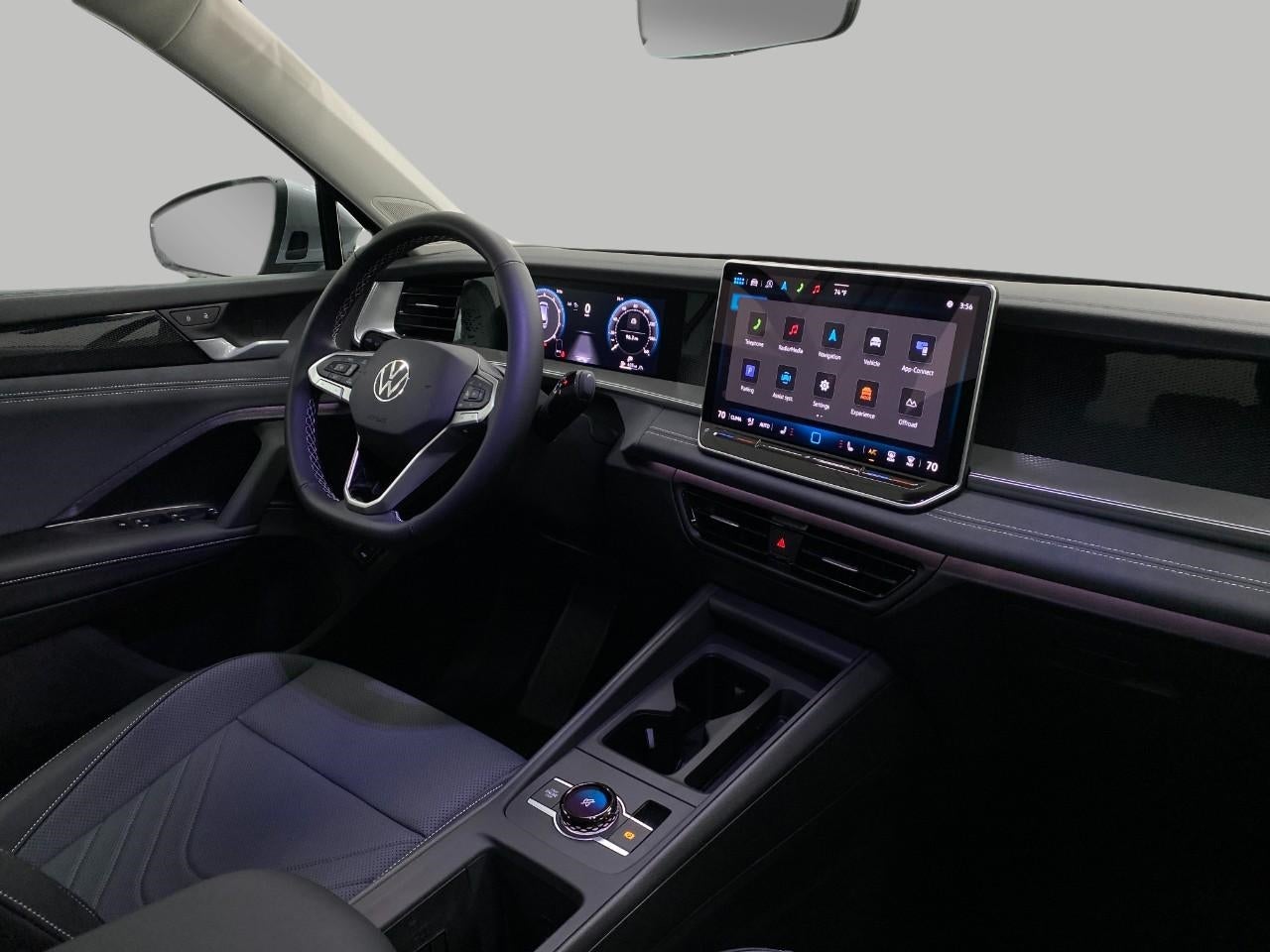 2025 Volkswagen Tiguan 2.0T SE 4MOTION