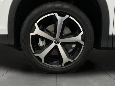 2026 Volkswagen Tiguan SE 4MOTION