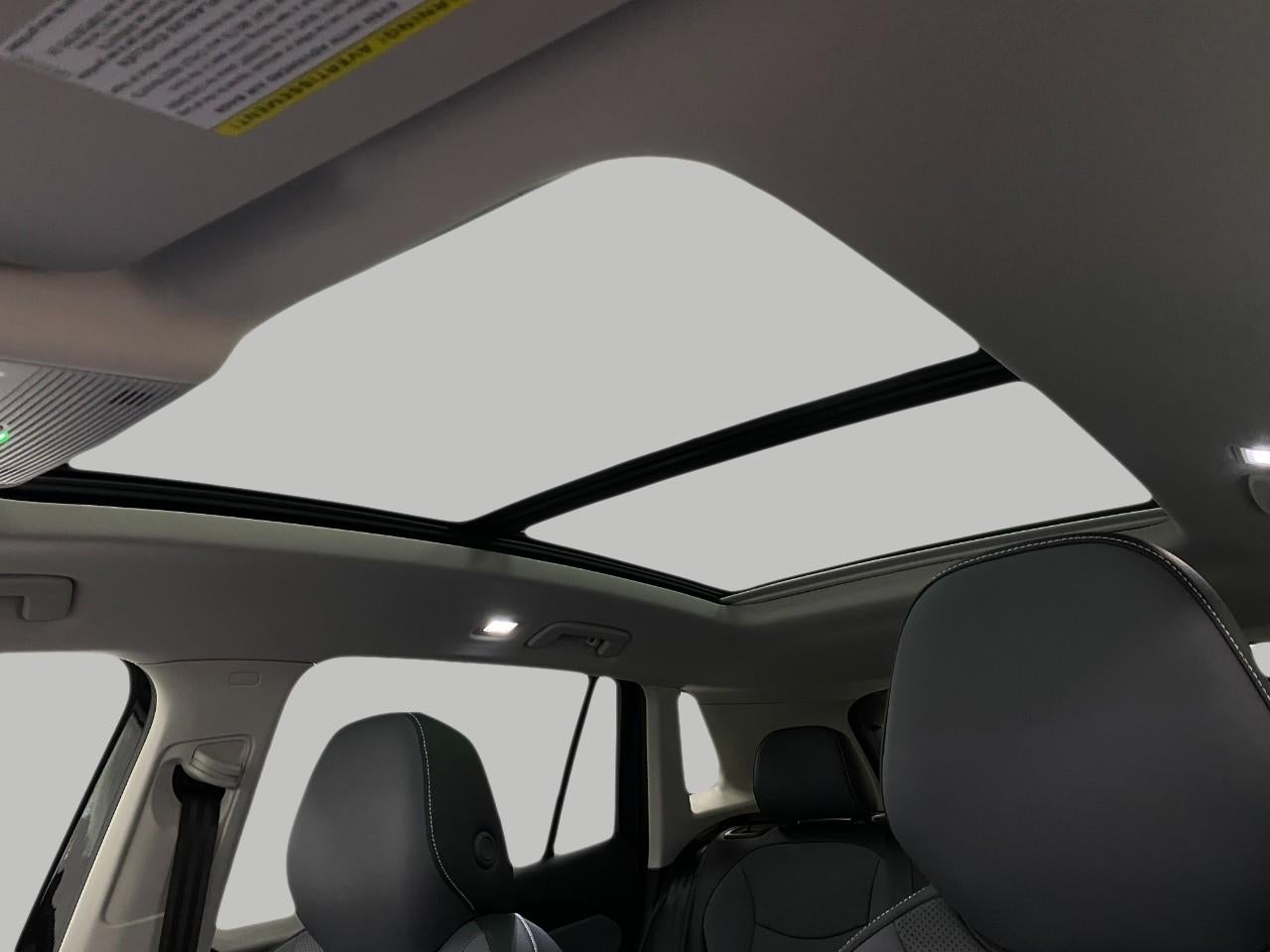 2025 Volkswagen Tiguan 2.0T SE 4MOTION