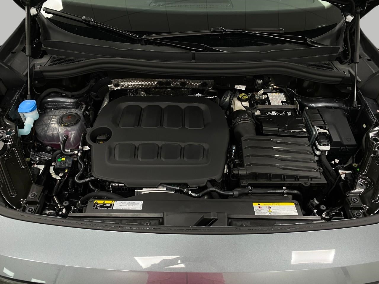 2025 Volkswagen Tiguan 2.0T SE 4MOTION