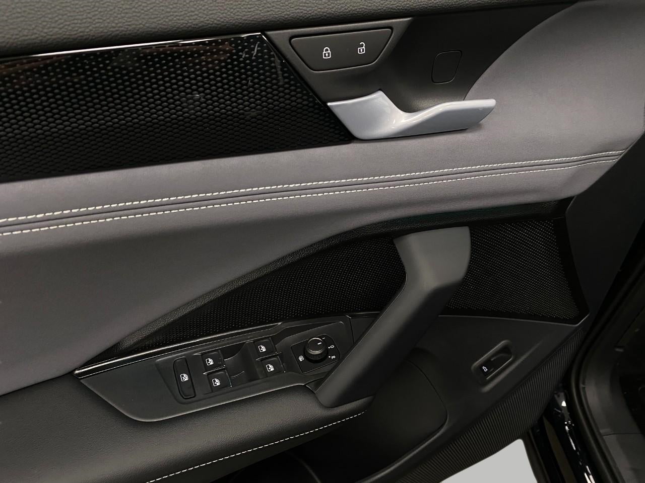 2026 Volkswagen Tiguan 2.0T SE 4MOTION