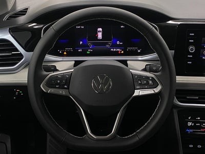 2025 Volkswagen Taos SE 4MOTION