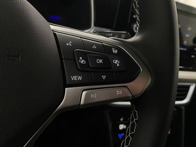 2025 Volkswagen Taos SE 4MOTION