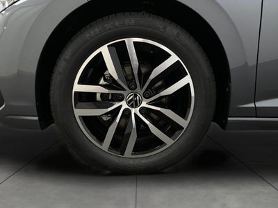 2025 Volkswagen Jetta SE Auto