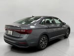 2025 Volkswagen Jetta SE Auto