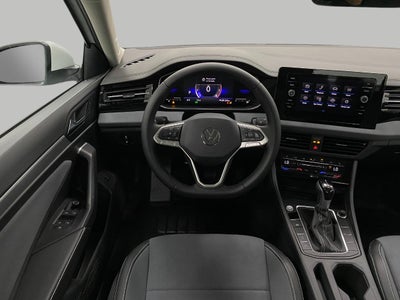 2025 Volkswagen Jetta SE Auto